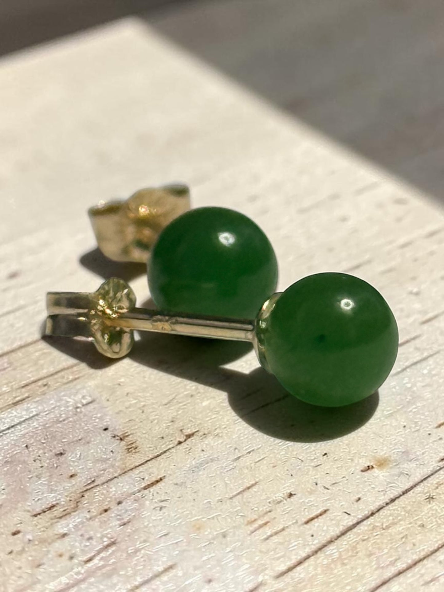 Genuine 5mm Scottish Green Agate 9ct Gold Earring Studs 1 Carat Approx