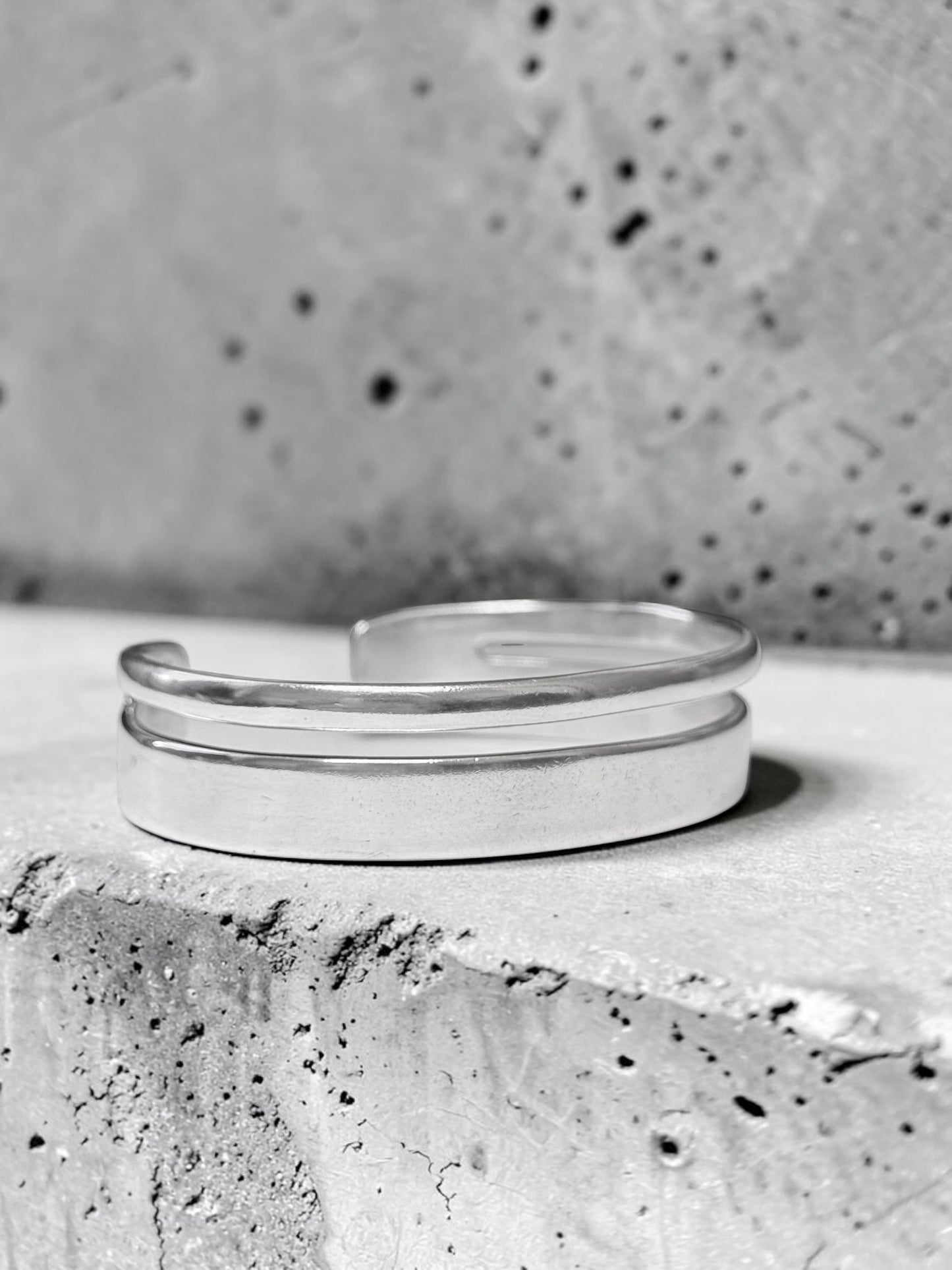 31g Sterling Silver 925 Bangle Size 7 1/2 " Adjustable