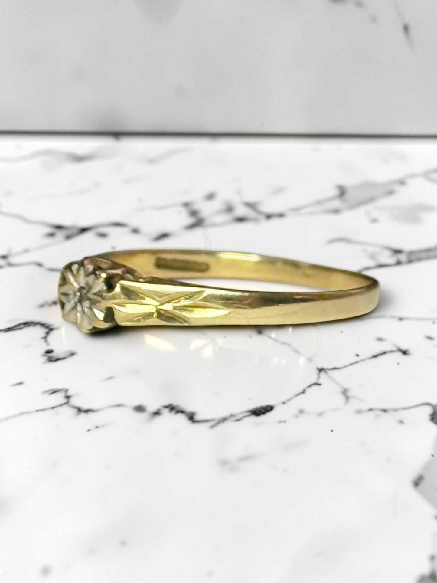 Vintage Diamond 9k Gold Solitaire Ring Size N