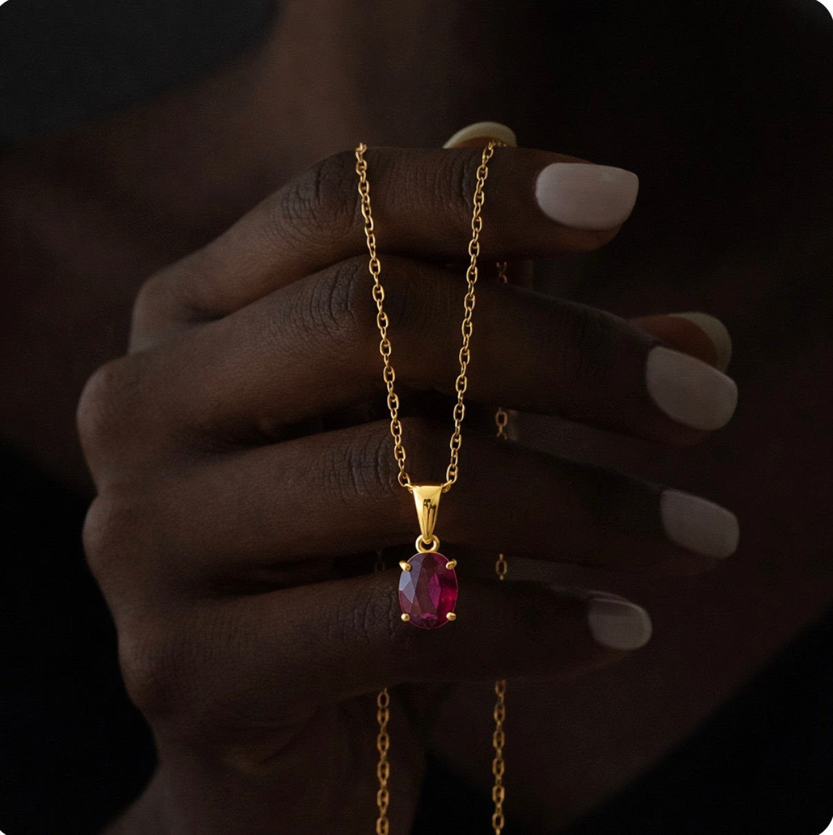 New AA Oval Cut Ruby 9ct Gold Pendant & 18" 9ct Gold Chain