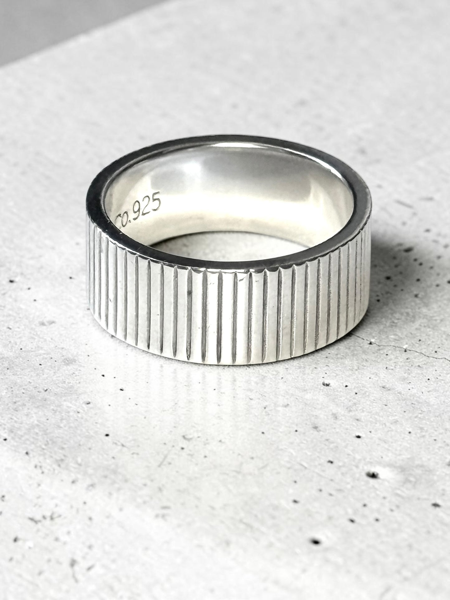 Rare Vintage Unisex Tiffany & Co Coin Edge Silver Ring Size P 1/2