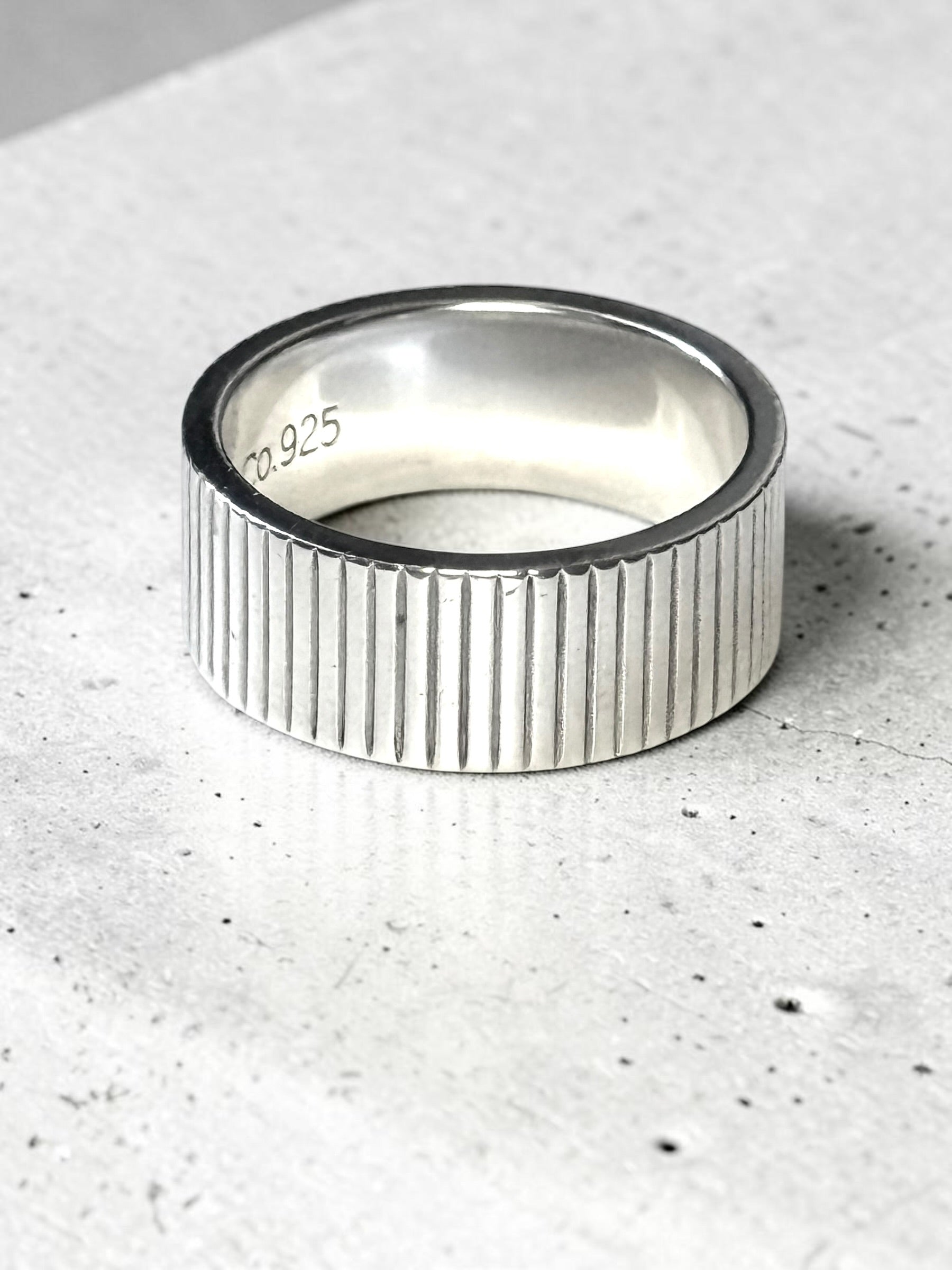 Rare Vintage Unisex Tiffany & Co Coin Edge Silver Ring Size P 1/2