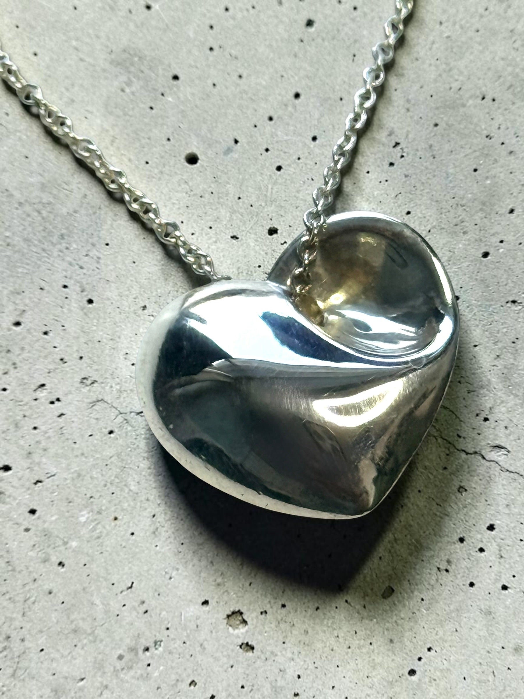 Vintage Tiffany & Co Elsa Peretti Folded Heart Pendant on Chain 925 Silver