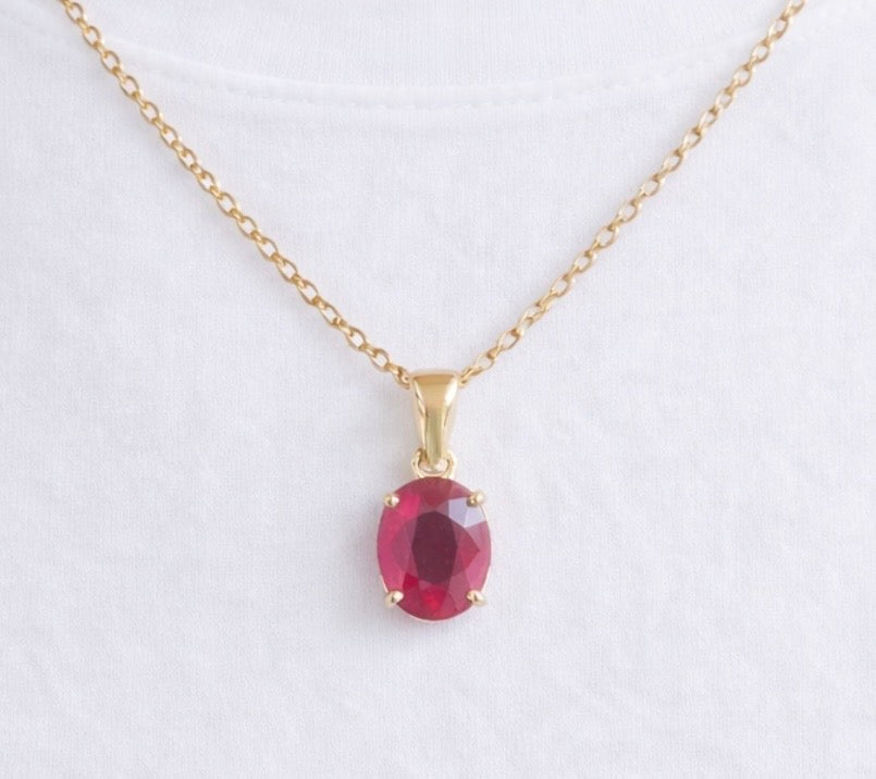 New AA Oval Cut Ruby 9ct Gold Pendant & 18" 9ct Gold Chain