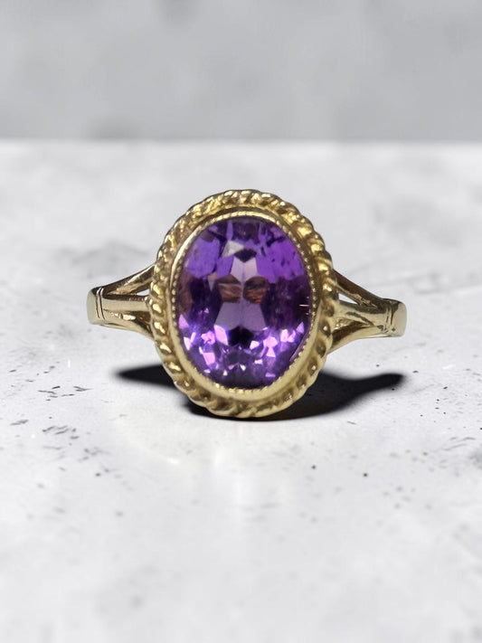 Vintage 1985 Amethyst Solitaire 9K Hallmarked Gold Ring Size N 1/2