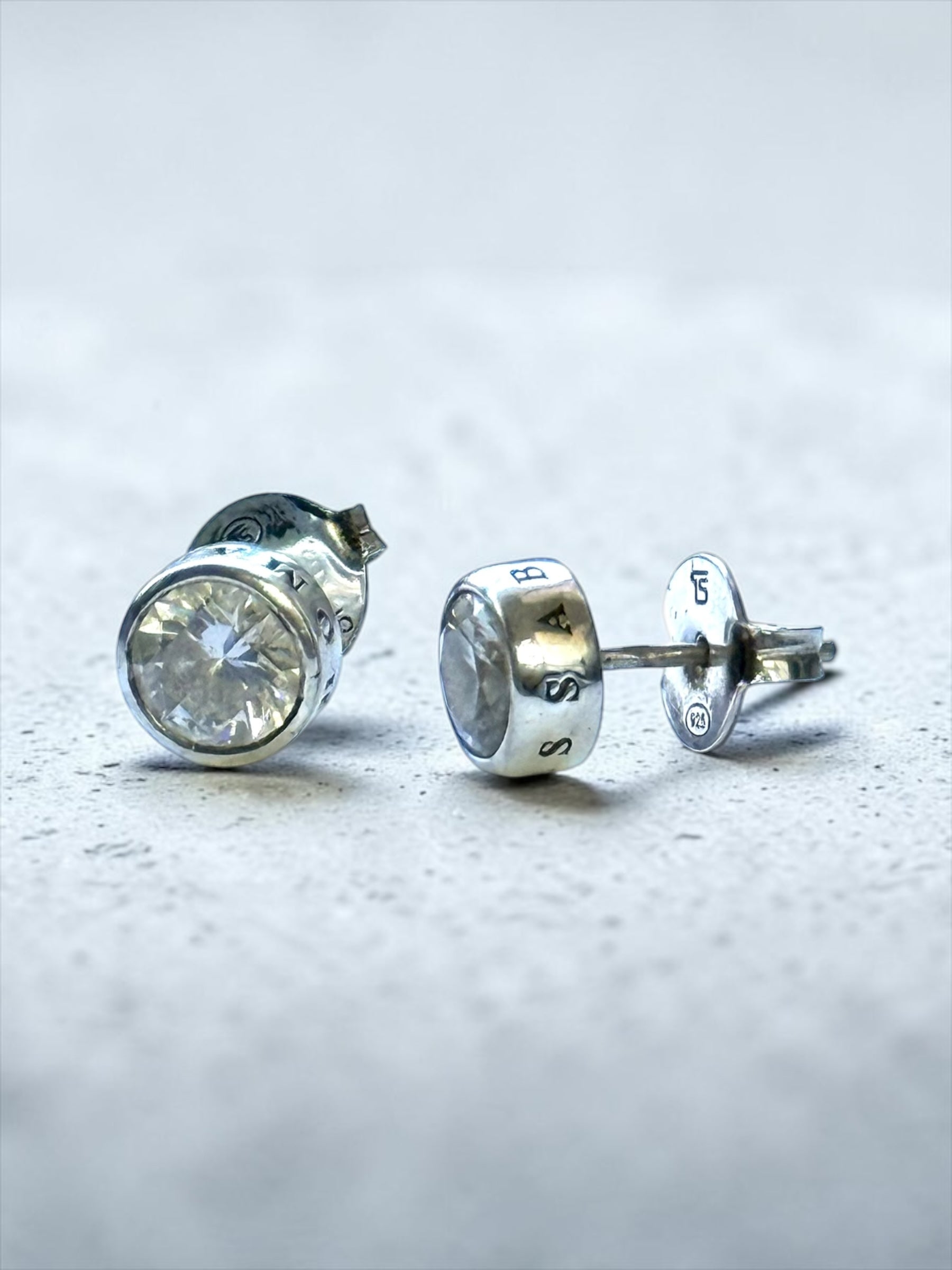 Thomas Sabo Cubic Zirconia Earrings 925 Silver & Boxed