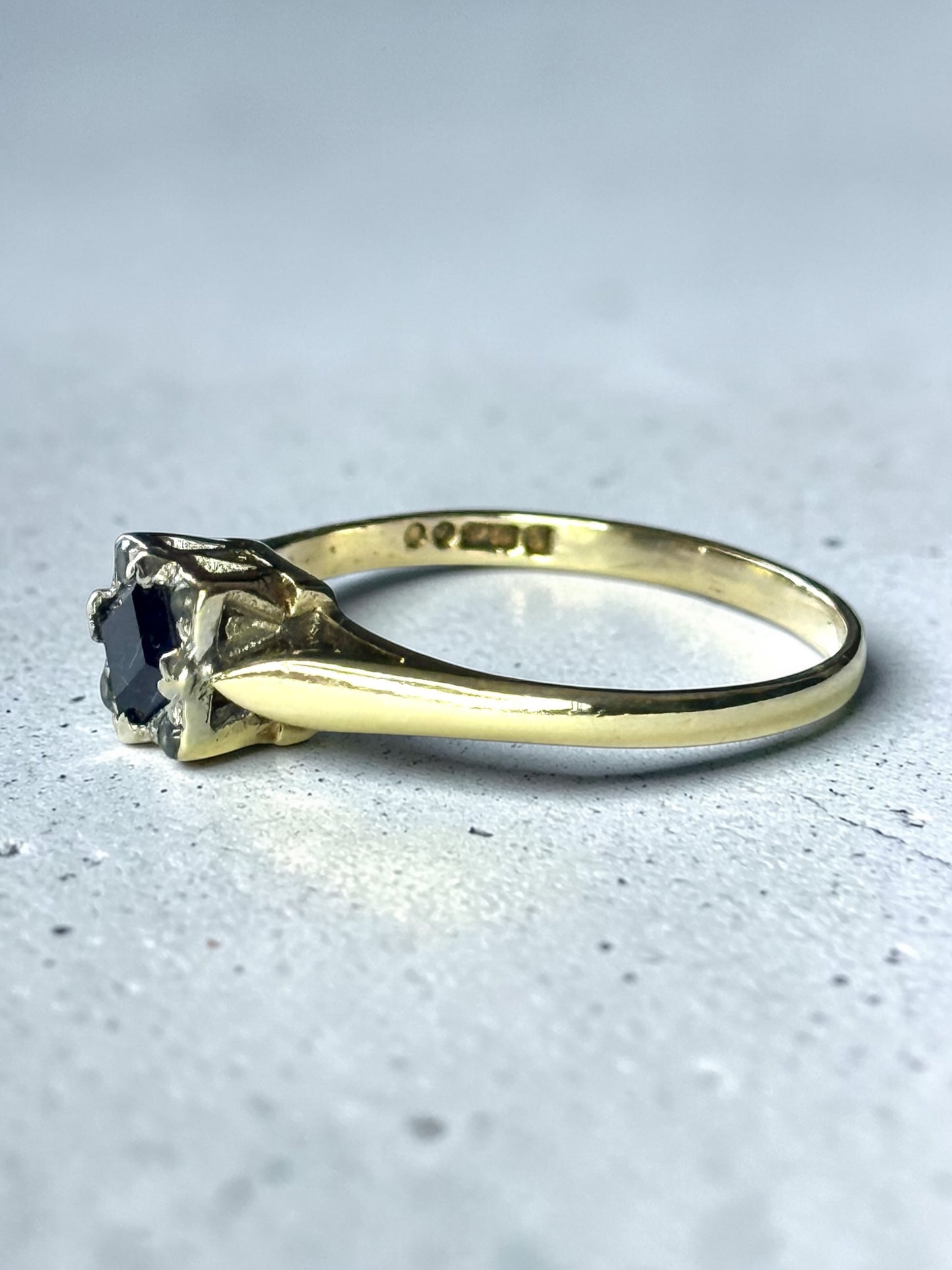Vintage 1970 Blue Sapphire & White Spinel Gold Ring