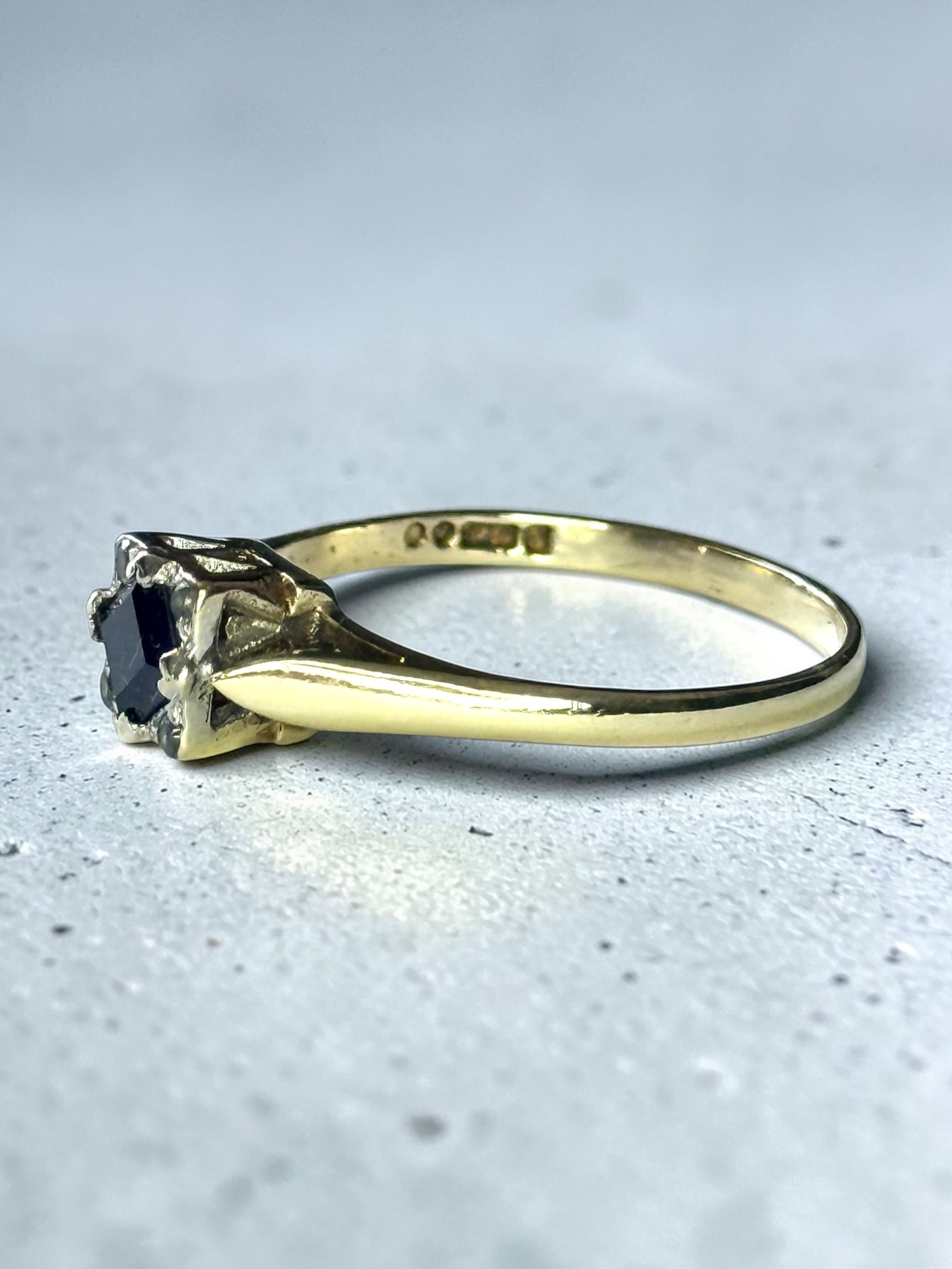 Vintage 1970 Blue Sapphire & White Spinel Gold Ring