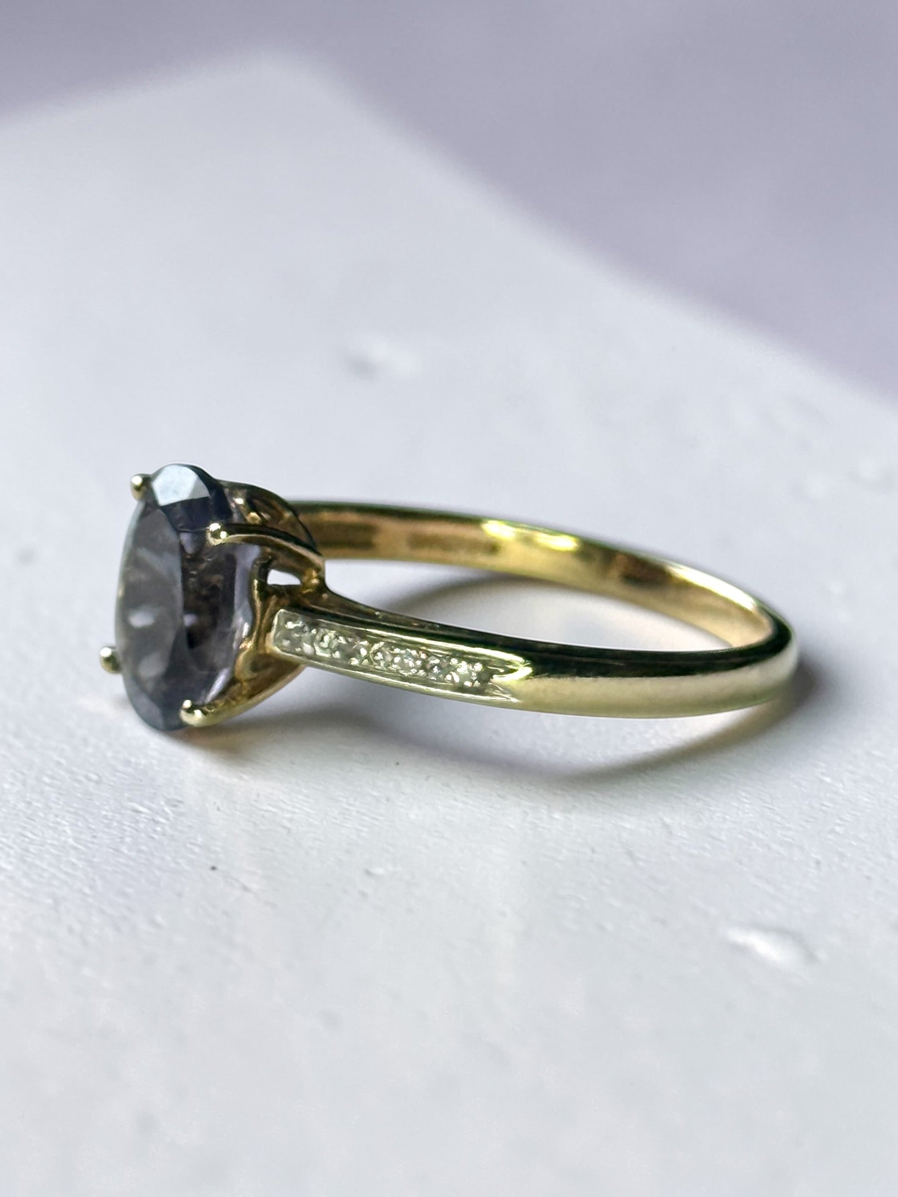 Vintage Amethyst & Diamond Gold Ring