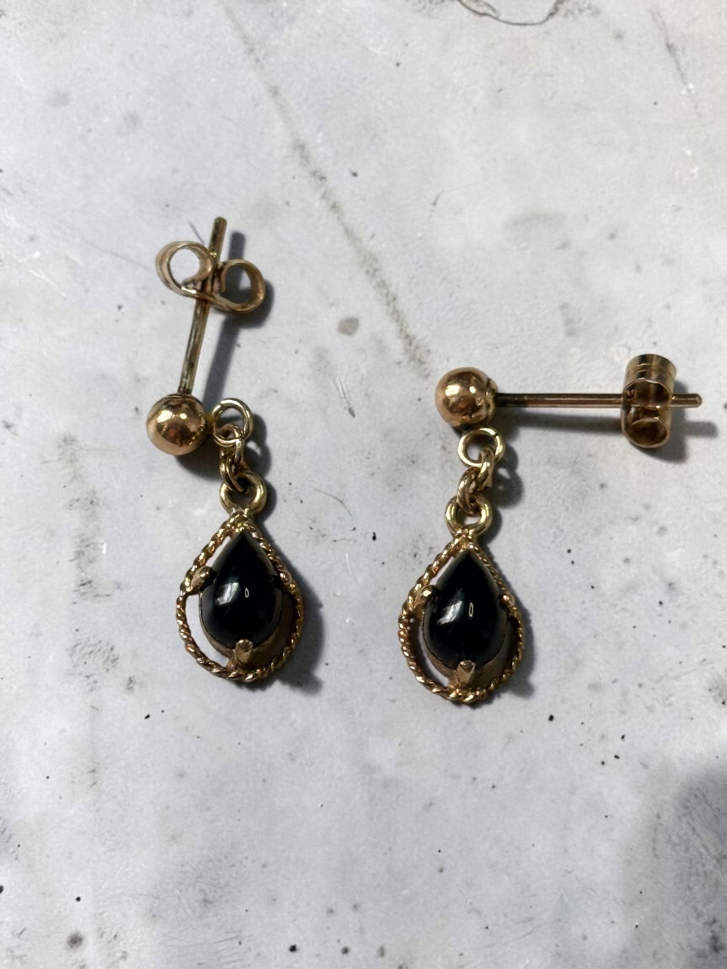 Vintage Black Onyx Drop Earrings 9k Gold