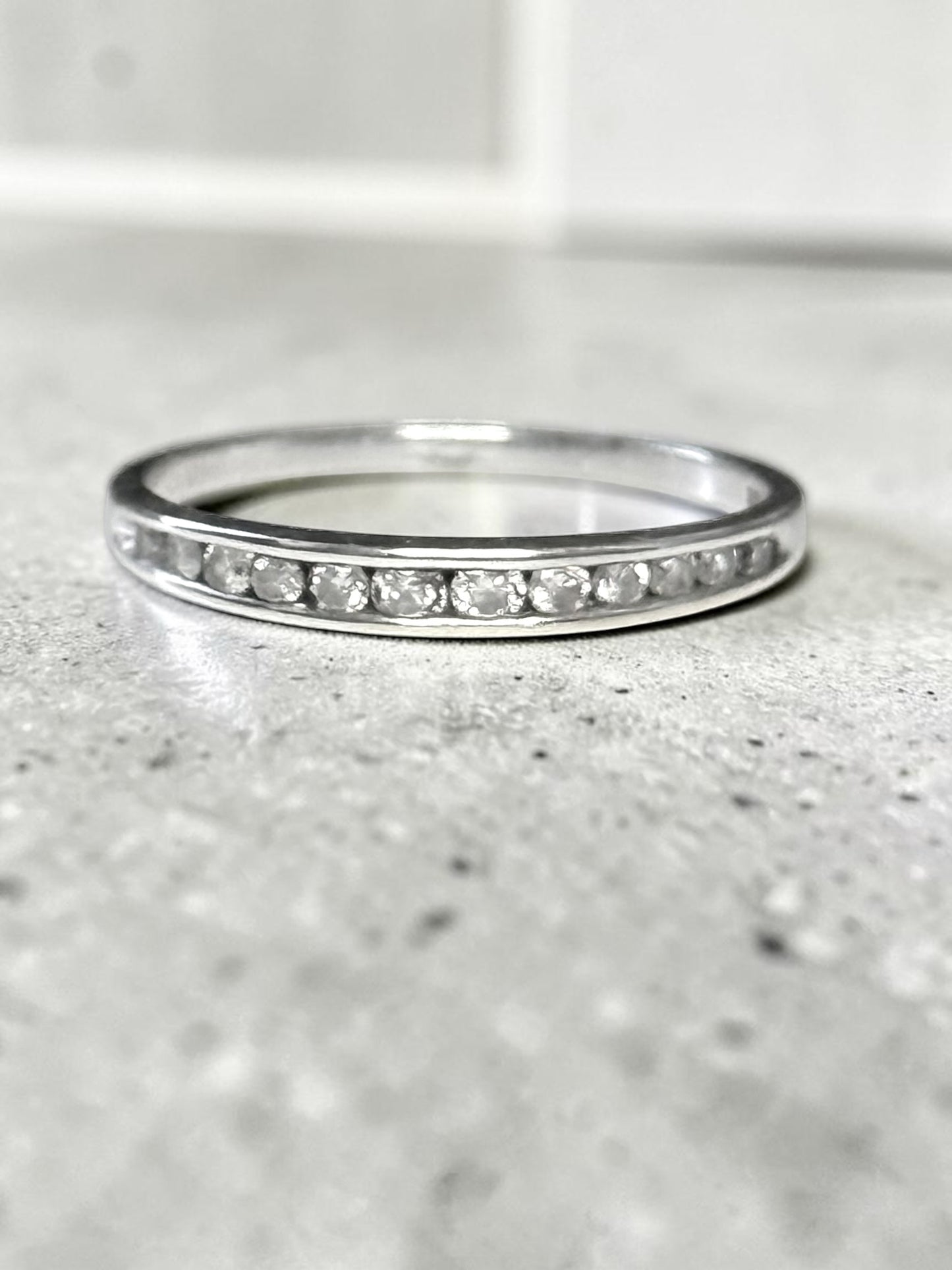 Vintage 0.25ct Diamond White Gold Channel Set Ring Size O
