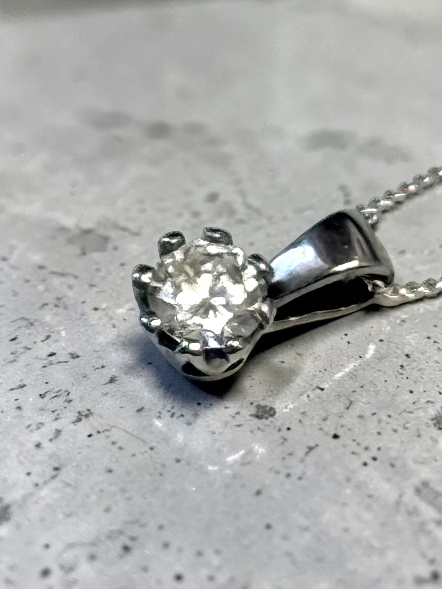 Solitaire 1/4 Carat 9k White Diamond Pendant & New 9K 18" Chain
