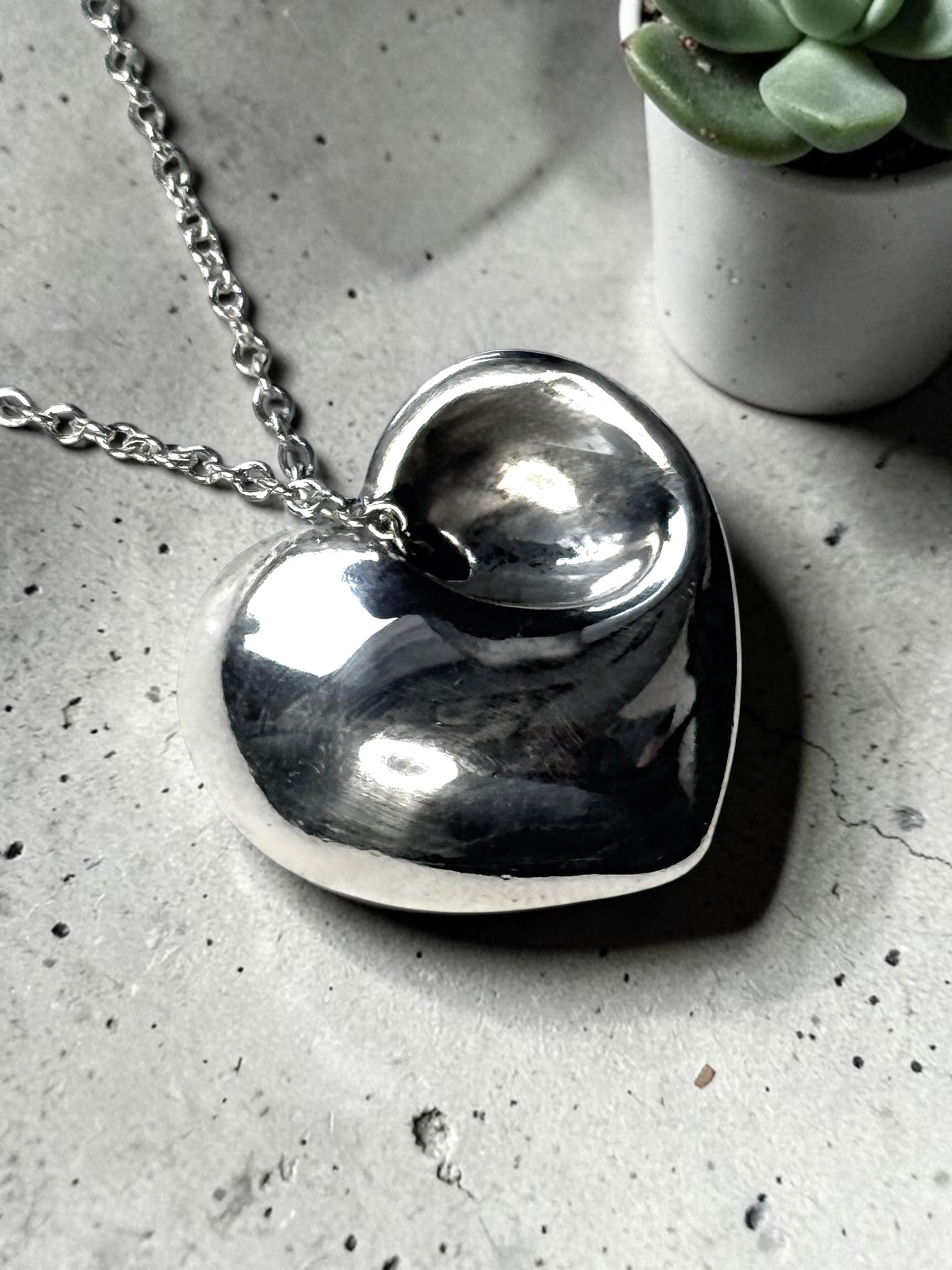 Vintage Tiffany & Co Elsa Peretti Folded Heart Pendant on Chain 925 Silver