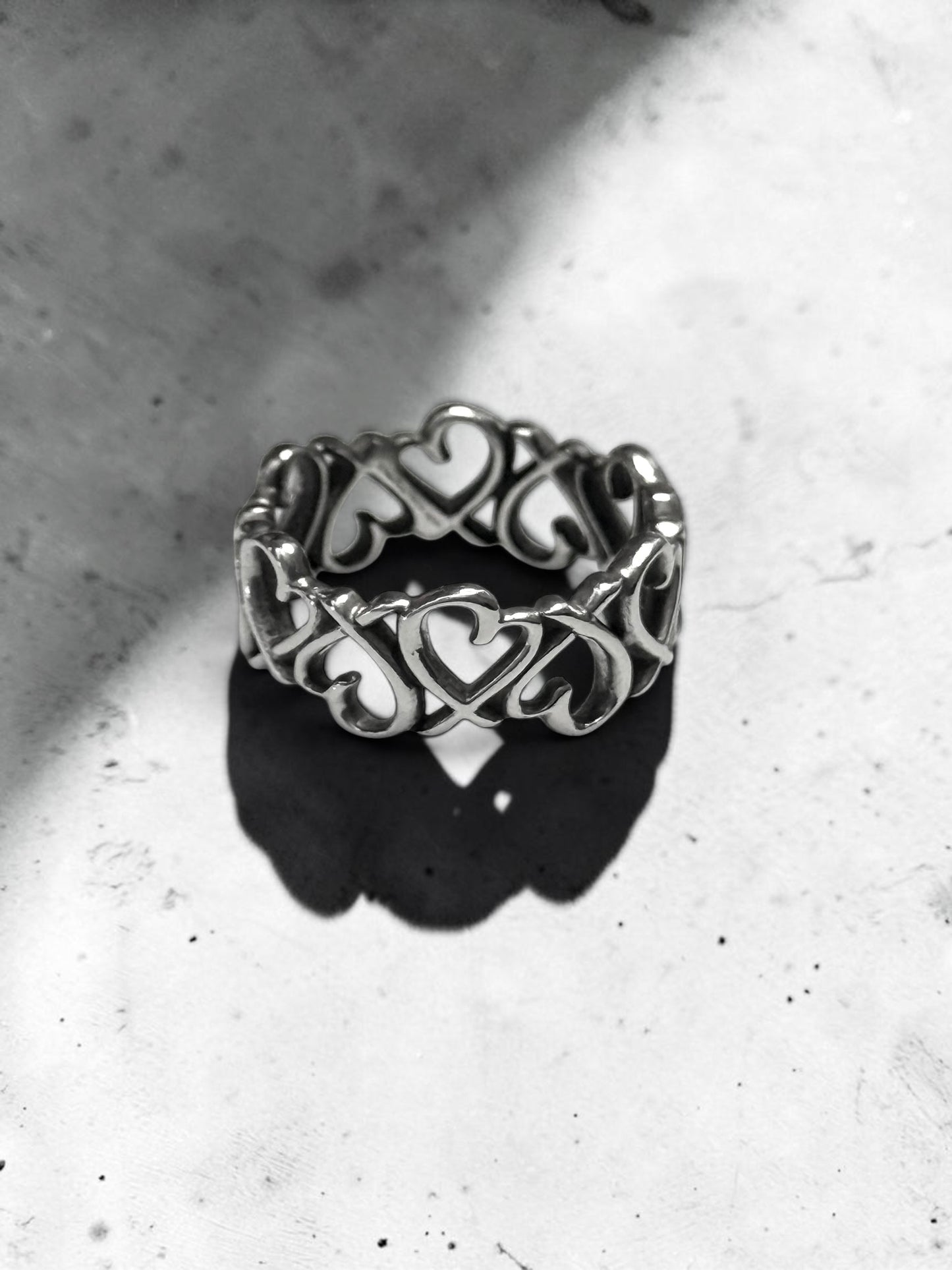Tiffany & Co Paloma Picasso Retired Loving Hearts Ring Size J