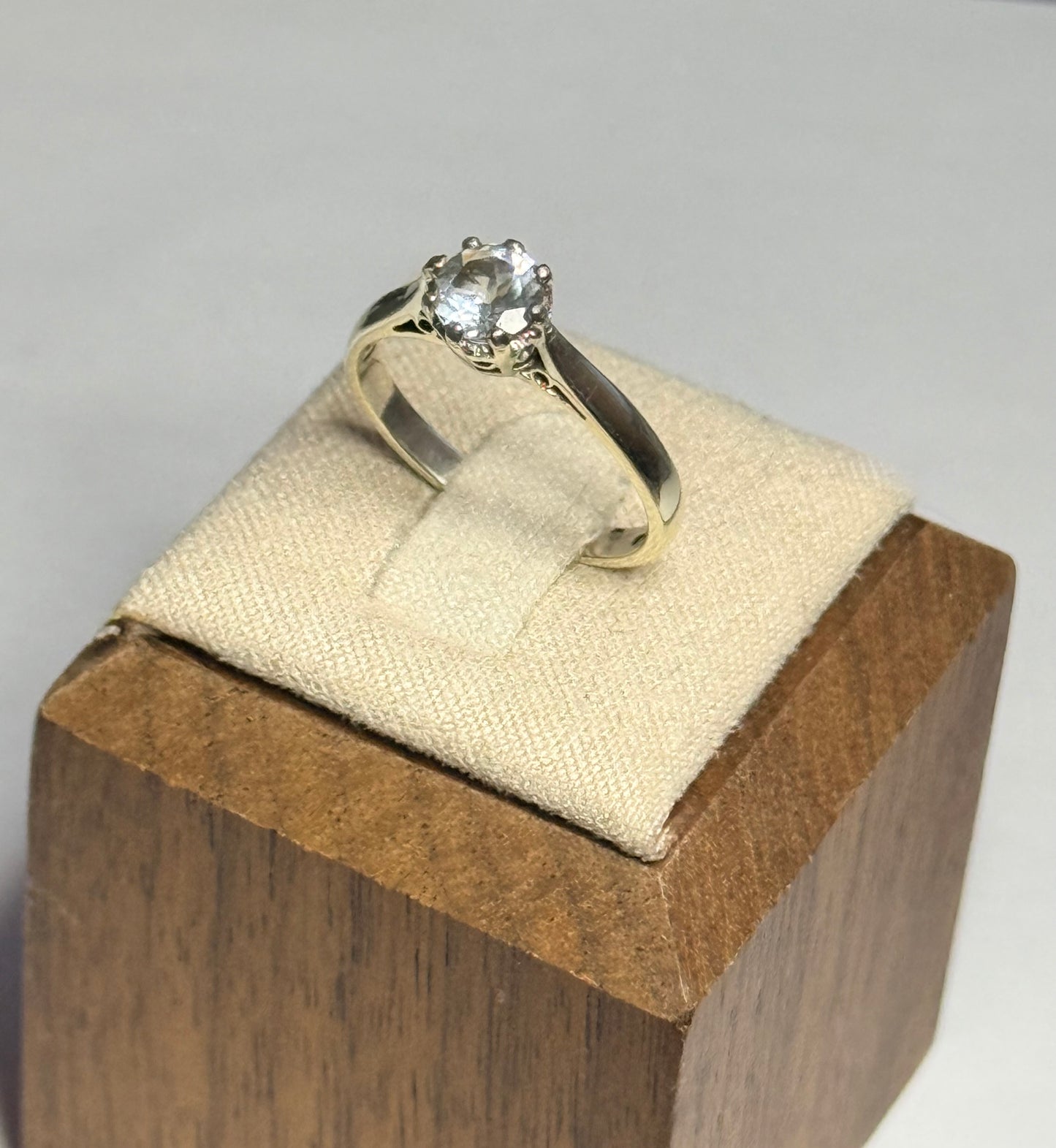 Vintage 0.66ct Aquamarine Solitaire 9k White Gold Ring Size M 1/2