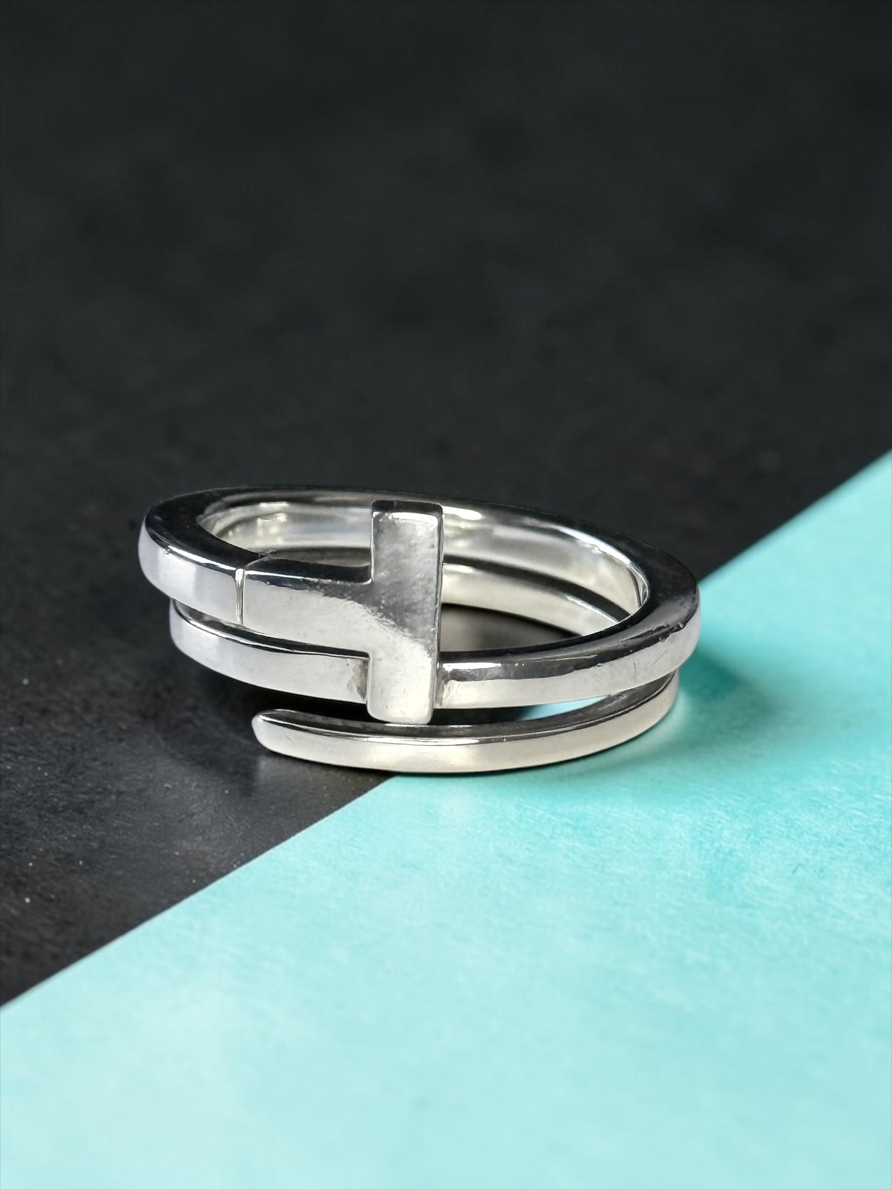 Rarely Available Tiffany & Co. Rare Sterling Silver T Square Wrap Ring size K