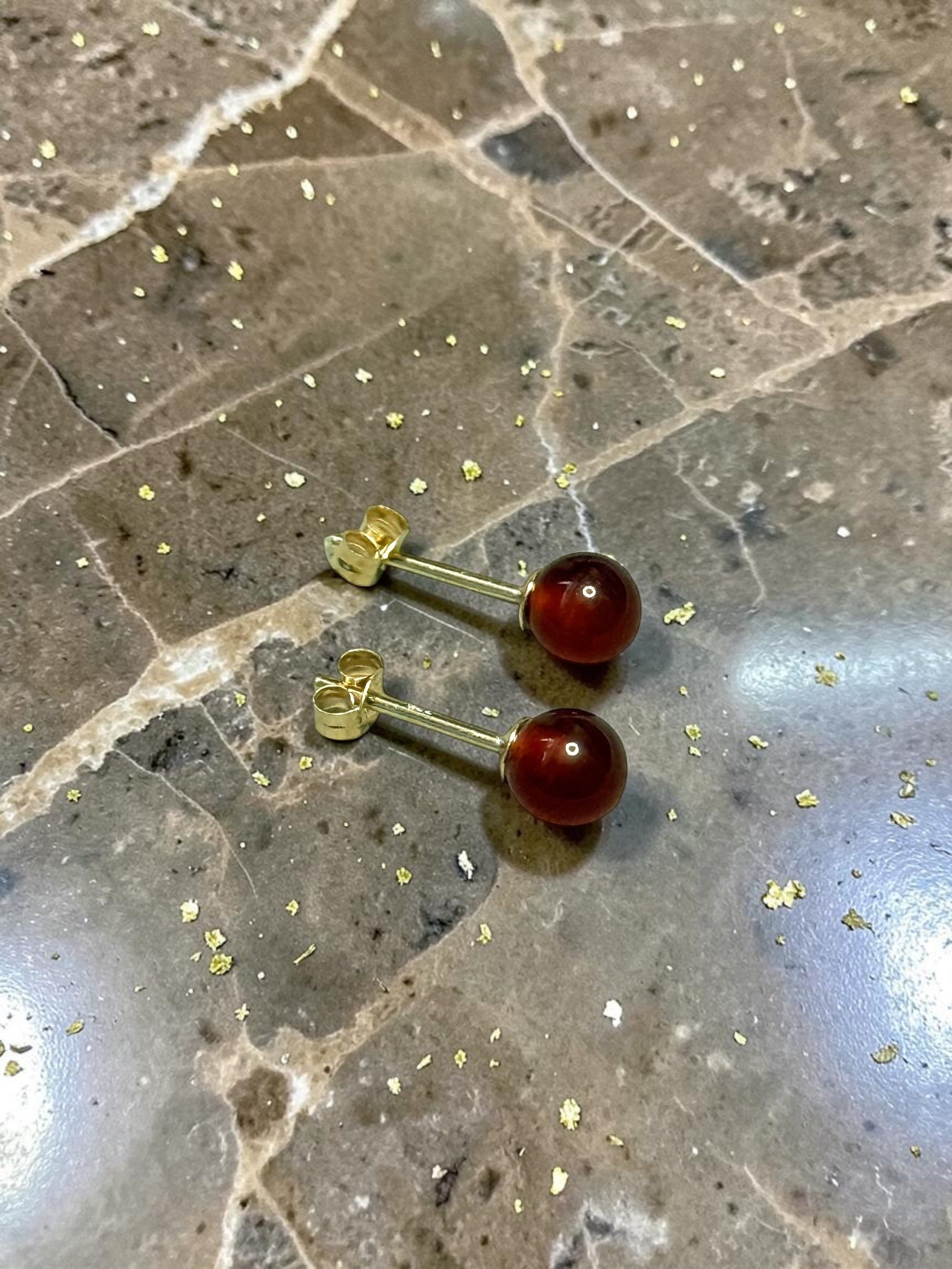 Genuine 5mm Chalcedony Cornelian 9ct Gold Earring Studs 1.5Carats