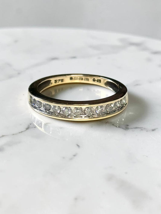 11 Diamond 9k Gold Vintage Stacking Ring Size L