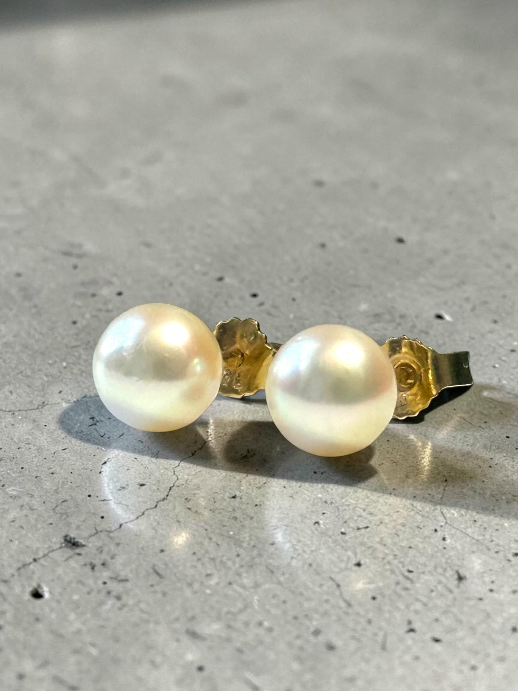Great Quality Vintage 18ct Gold Pearl Earrings Hallmarked