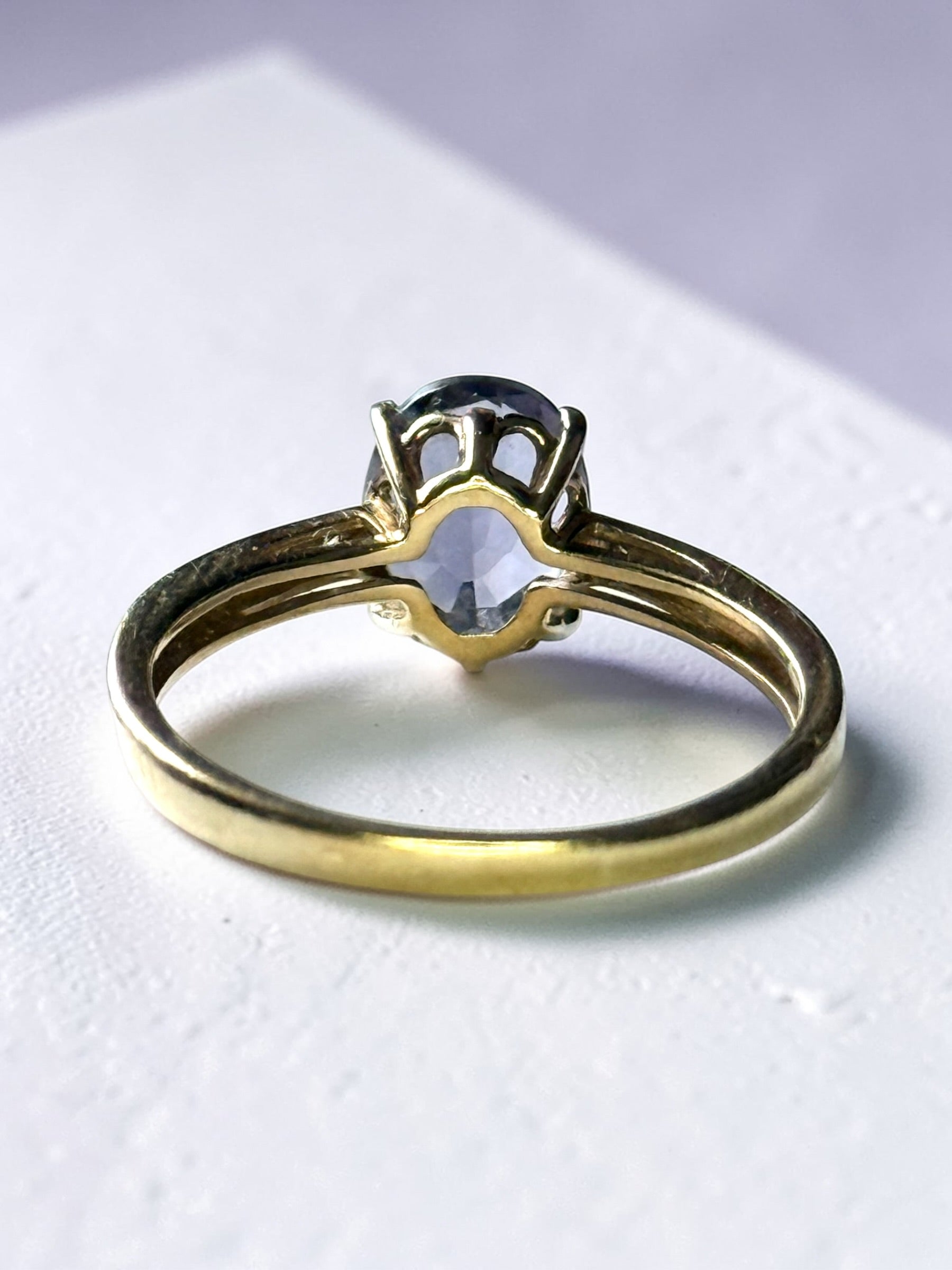 Vintage Amethyst & Diamond Gold Ring