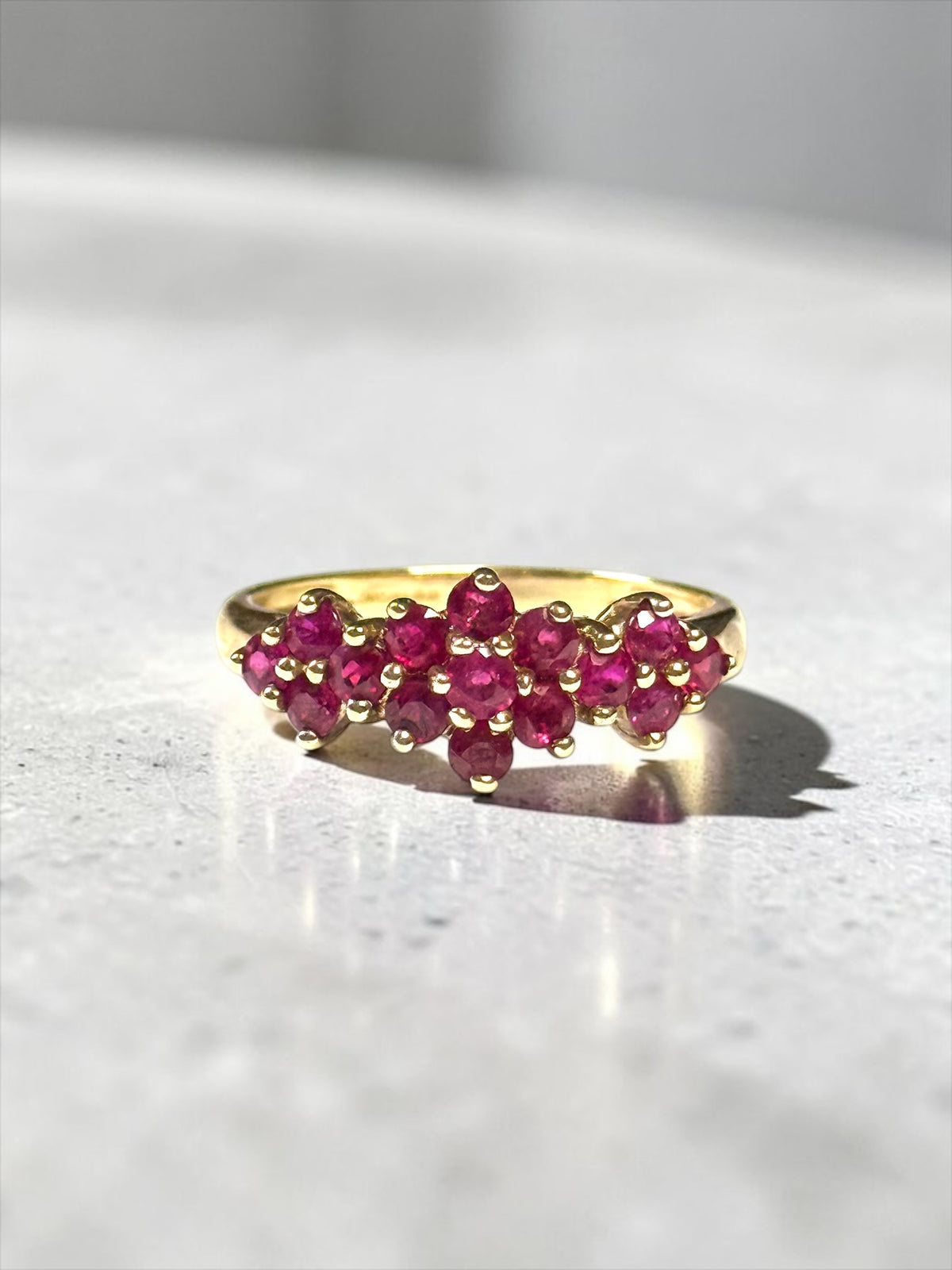 Stunning Vintage 0.6ct Ruby Cluster 9k Gold Ring Hallmarked