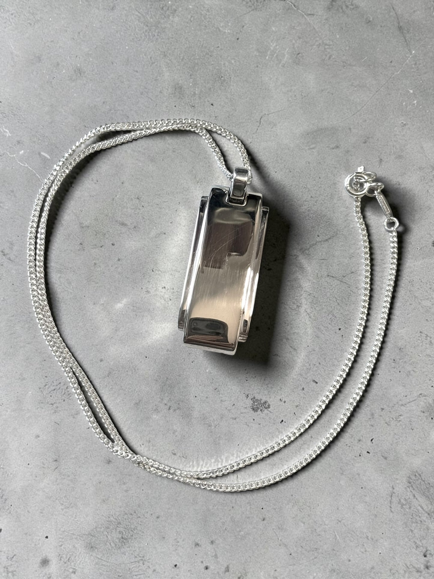 Vintage Tiffany & Co Unisex Metropolis Silver Pendant & 20" Chain