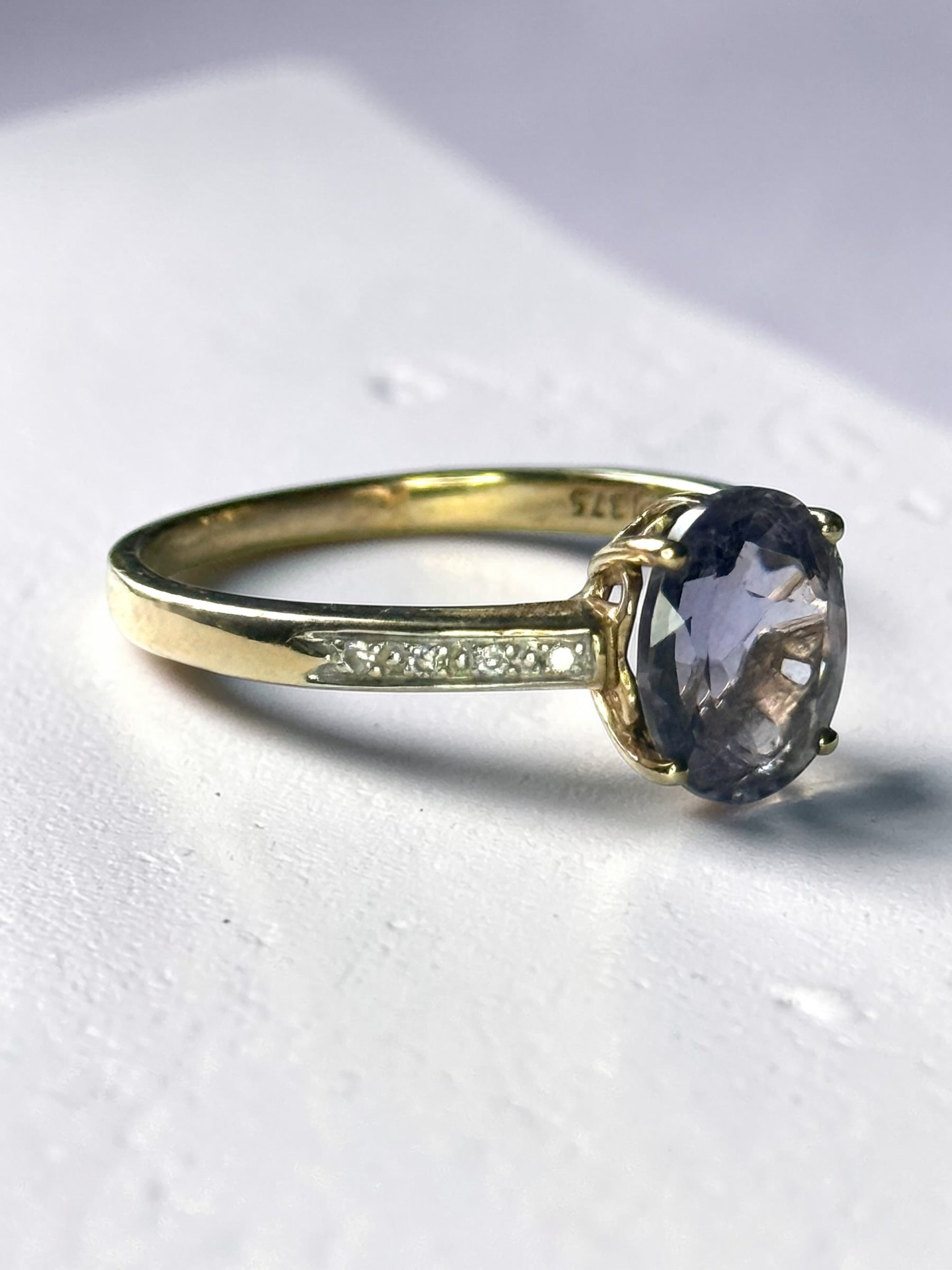 Vintage Amethyst & Diamond Gold Ring