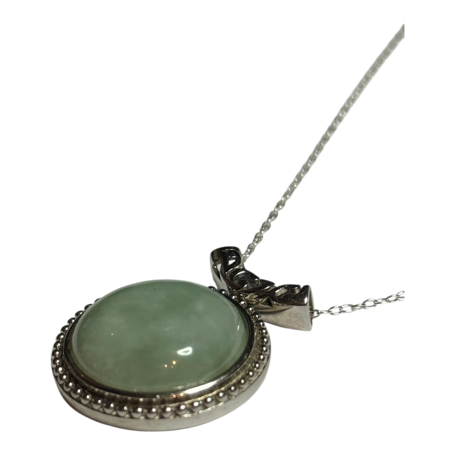 Beautiful Round Jadeite Silver Pendant & Chain