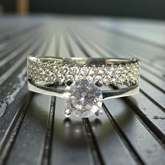 Unusual 2 In 1 White CZ Silver 925 Ring Size P 1/2