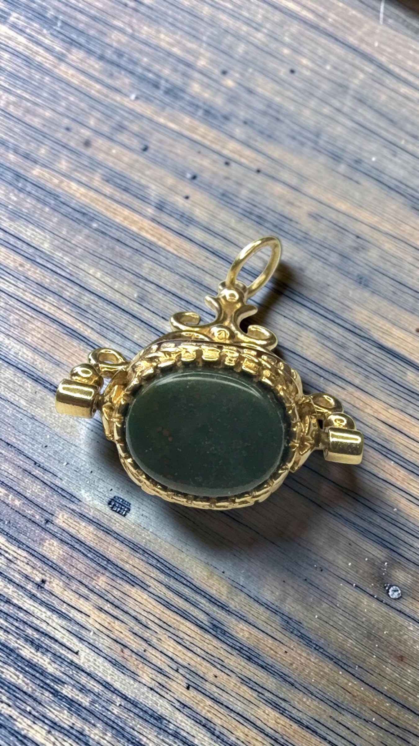 Vintage 9k Swivel Fob Carnelian/Onyx/Bloodstone Hallmarked On 9k