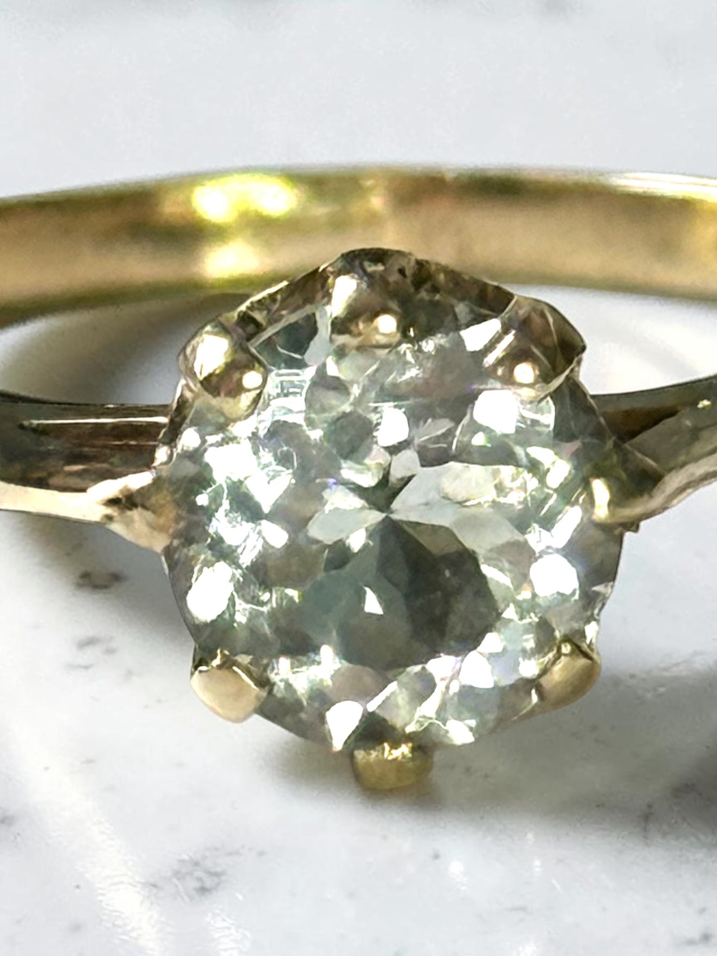 Dazzling Vintage 0.84ct Aquamarine Solitaire 9k Gold Ring Size O 1/2