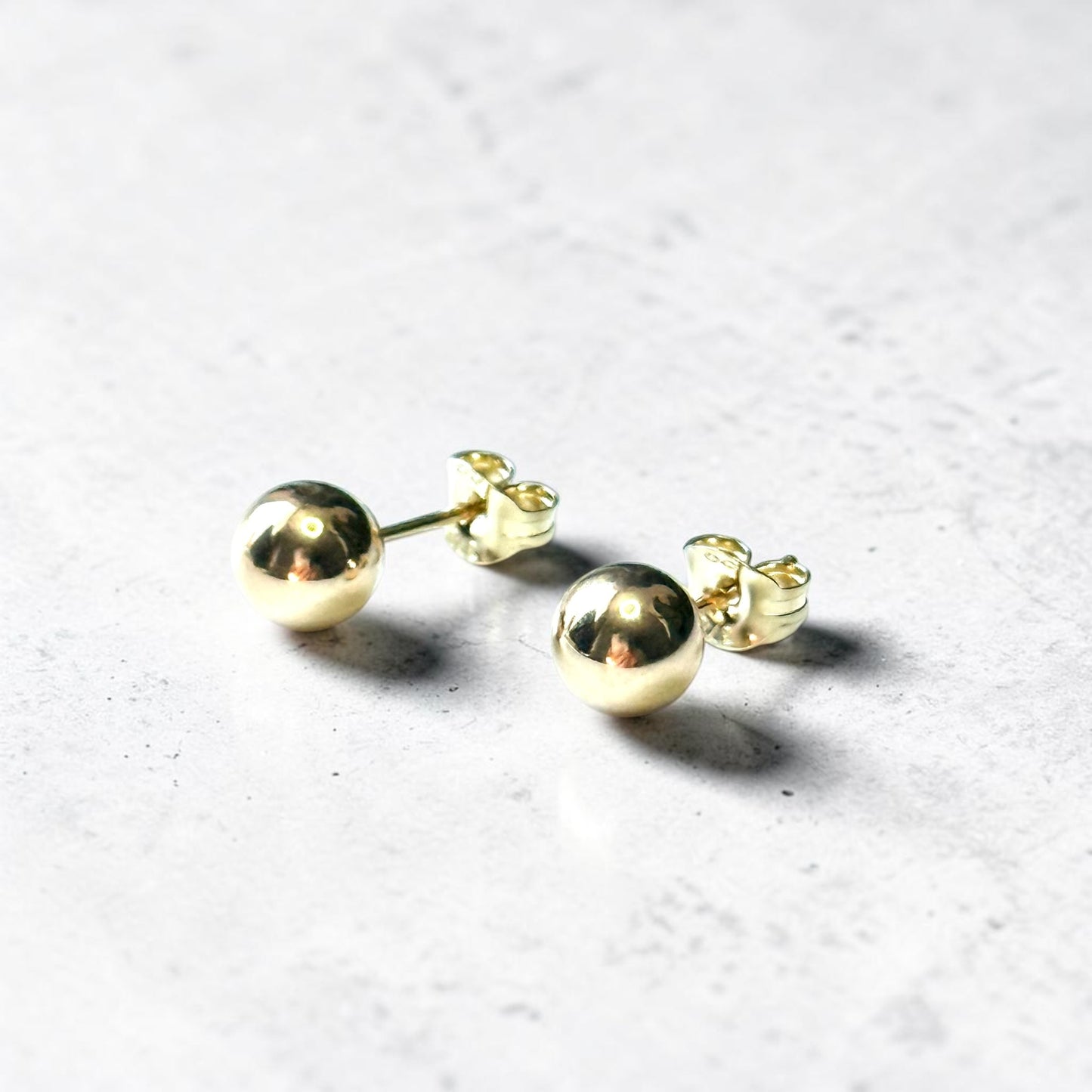 Solid 9ct Gold Ball Studs 6mm