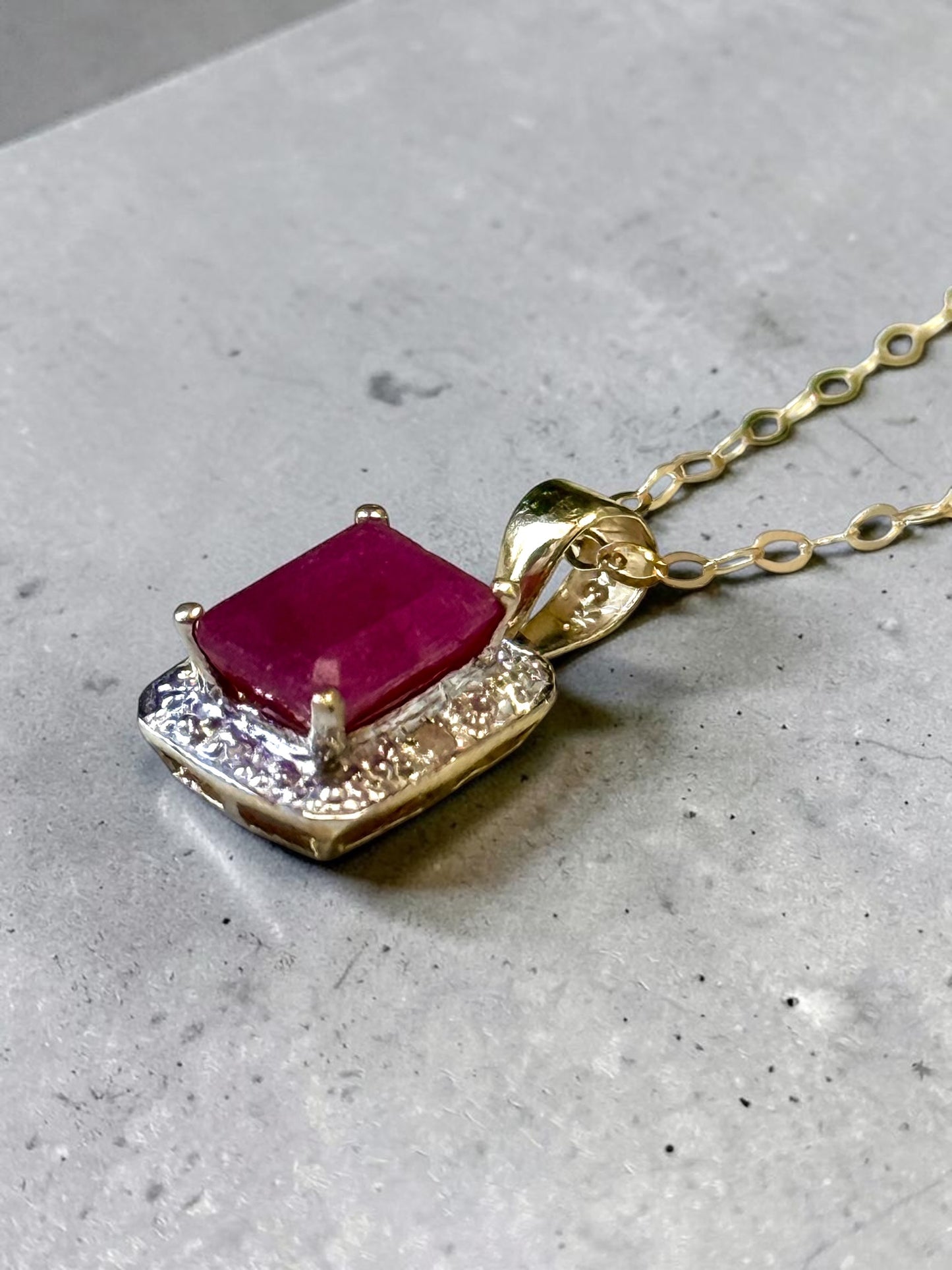 1 ct Ruby & Diamond 9k Pendant & Chain