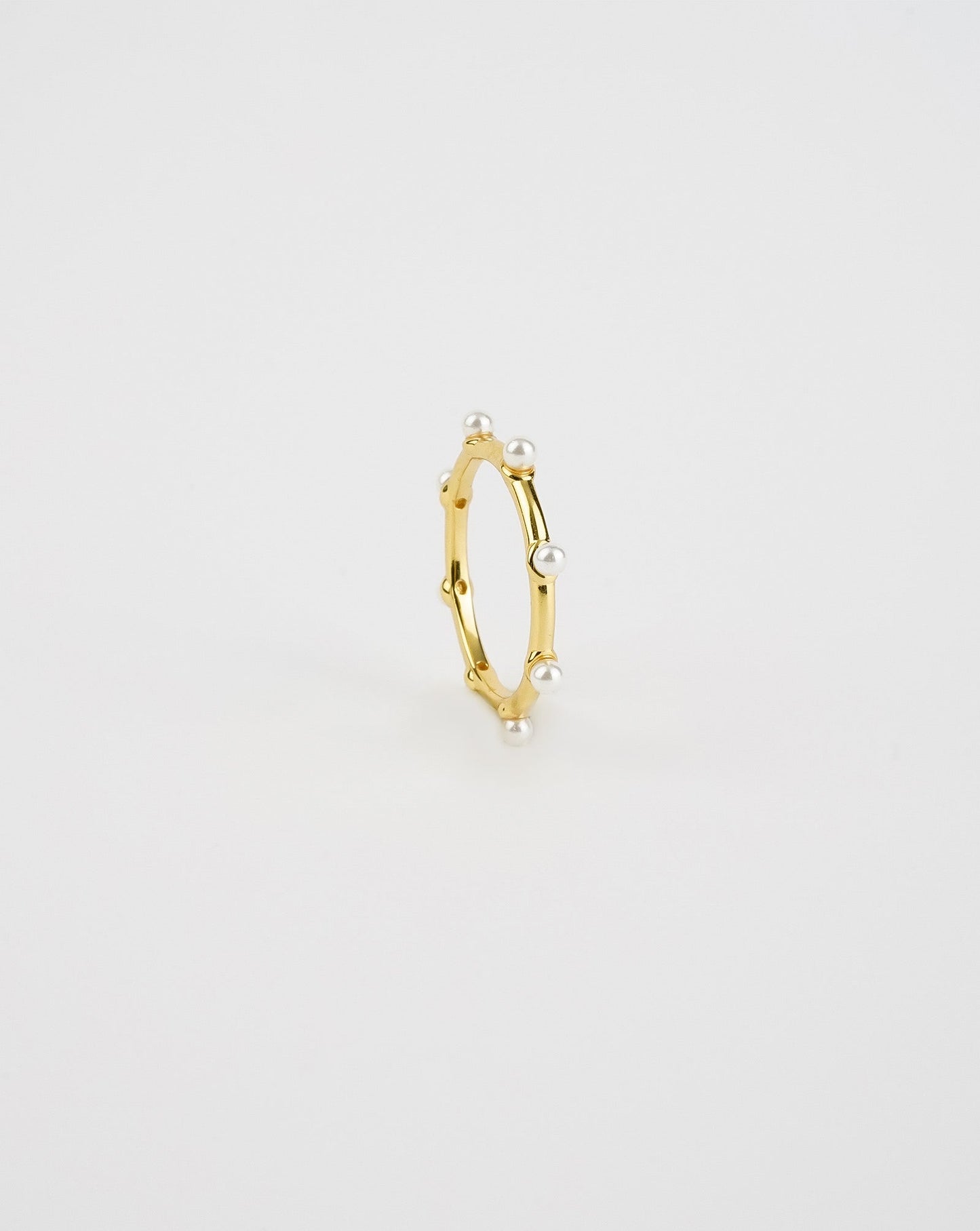 Dot Pearl Ring