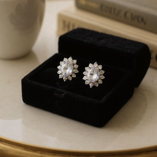 Stunning Tanzanite & Diamond Halo 18ct Gold Earrings