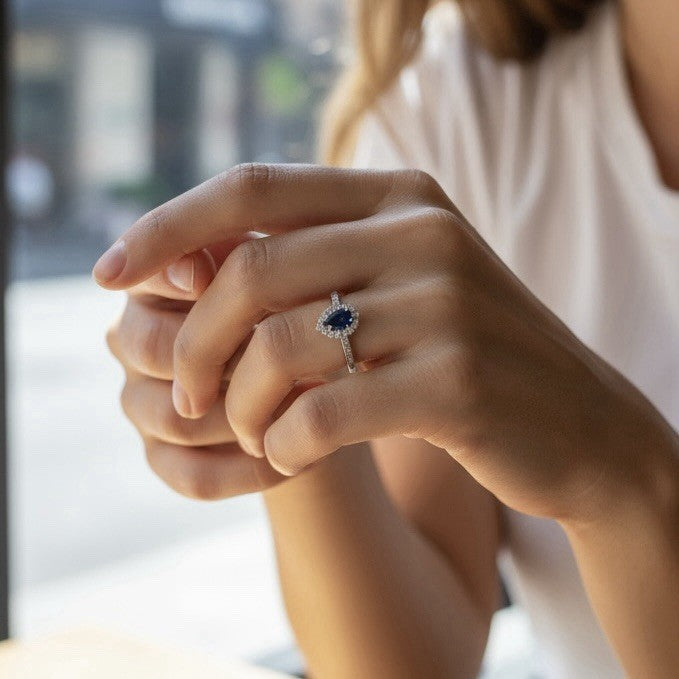 Stunning Sapphire & Diamond Halo White Gold Ring